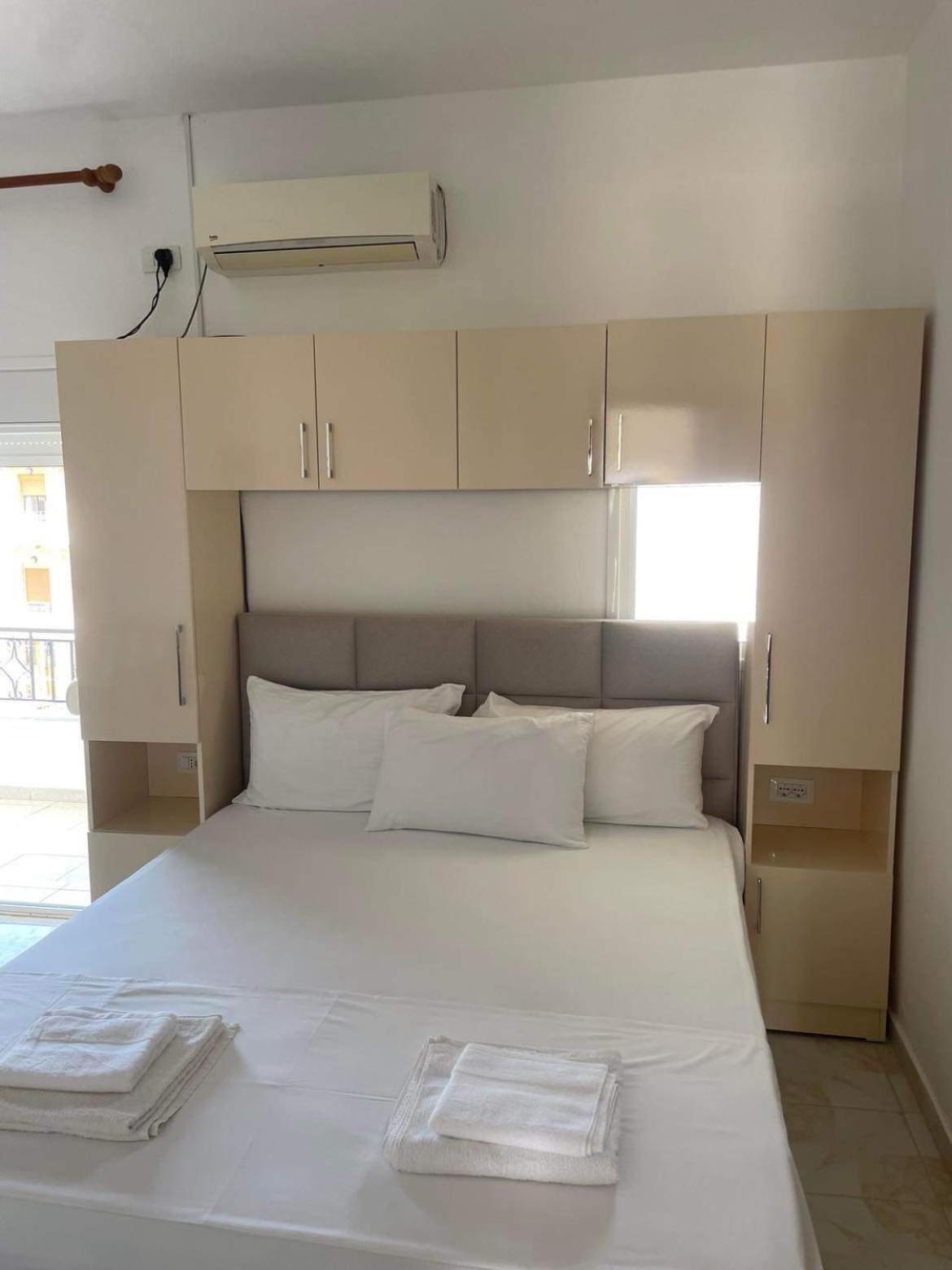 Apartments Rudi Orikum Luaran gambar